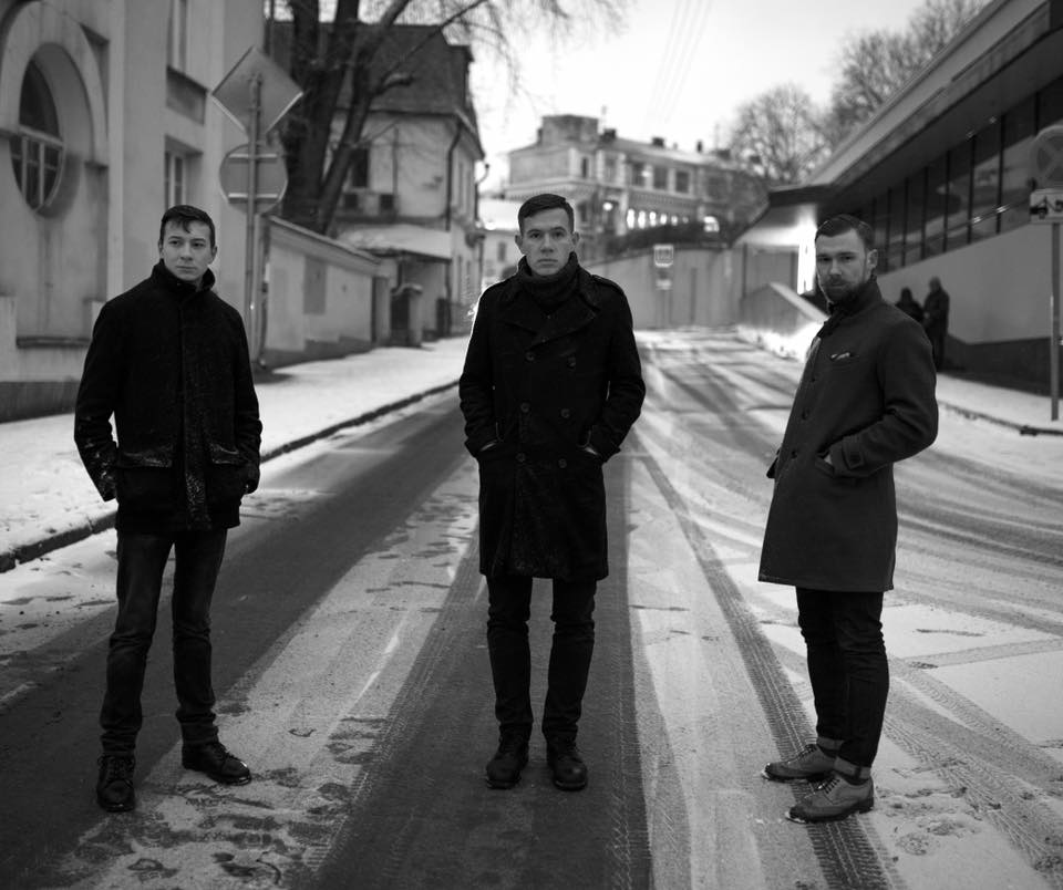 %d0%b3%d1%80%d1%83%d0%bf%d0%bf%d0%b0-%d1%85%d0%bc%d1%83%d1%80%d1%8b%d0%b9-frowning-group-1