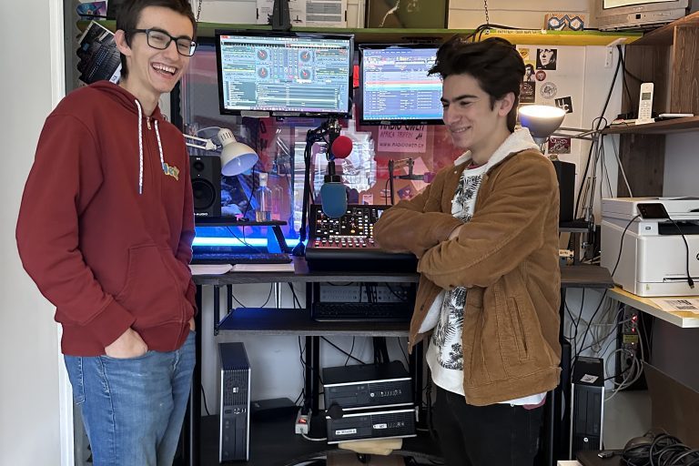 2-Puntatona-1-Dissociarsi-con-equilibrio-I-Mi-dissocio-da-questa-realtà-27-11-2022-768x1024