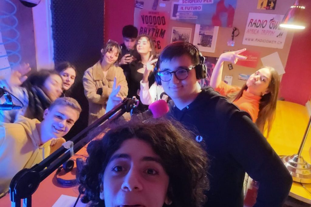 7-Puntatona-1-Dissociarsi-con-equilibrio-I-Mi-dissocio-da-questa-realtà-27-11-2022-1024x768